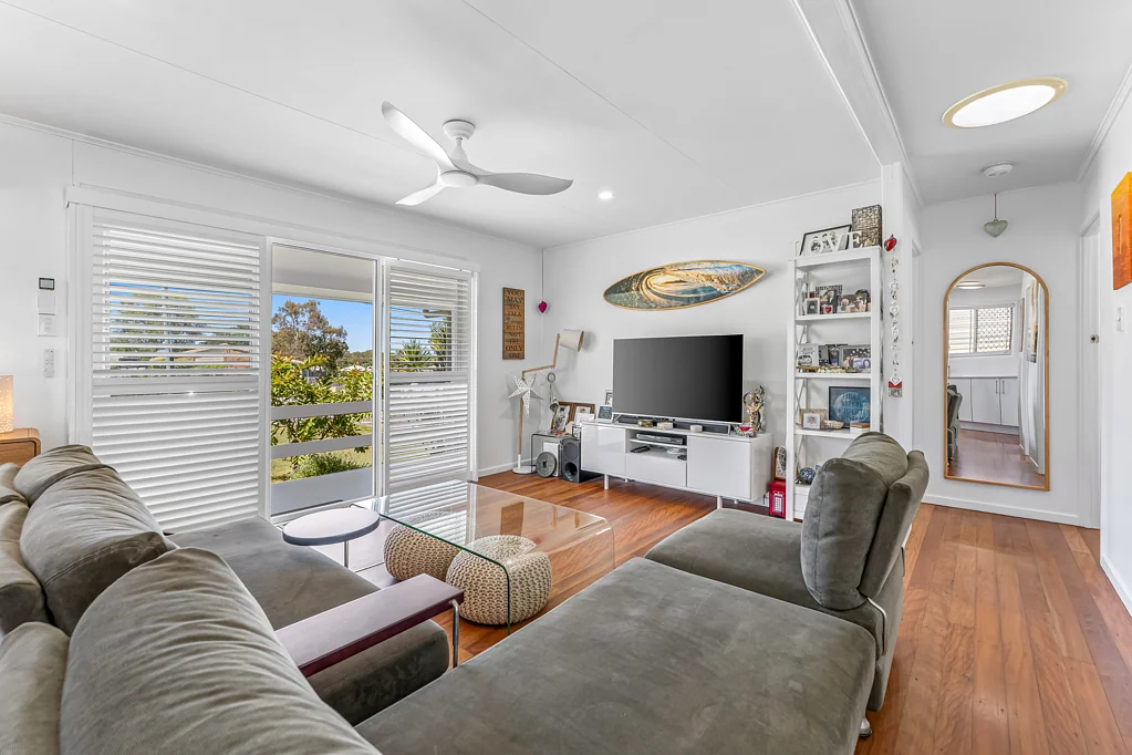 6 Urangan Street, Torquay, QLD 4655
