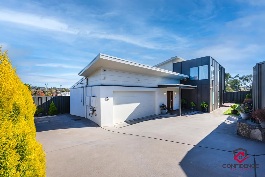 Moncrieff 4房  Stunning Family Home, Backing Reserve!!!