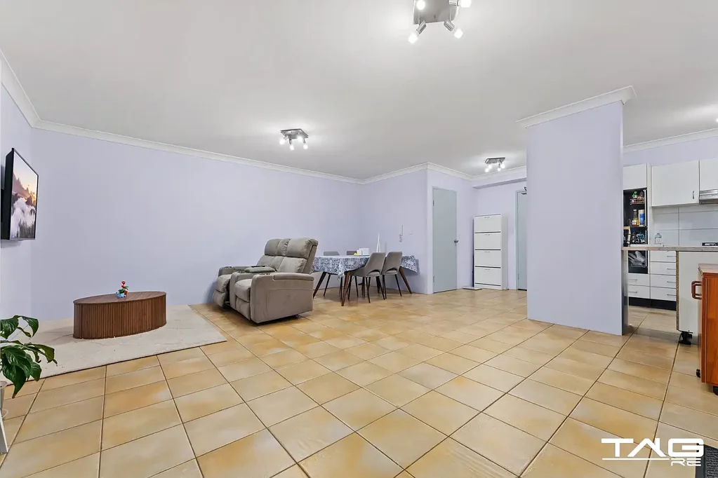Merrylands 2房  INVEST OR NEST!