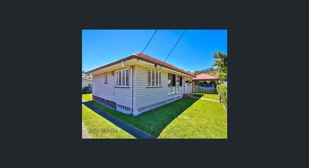 Family home with granny flat - Dual living opportunity