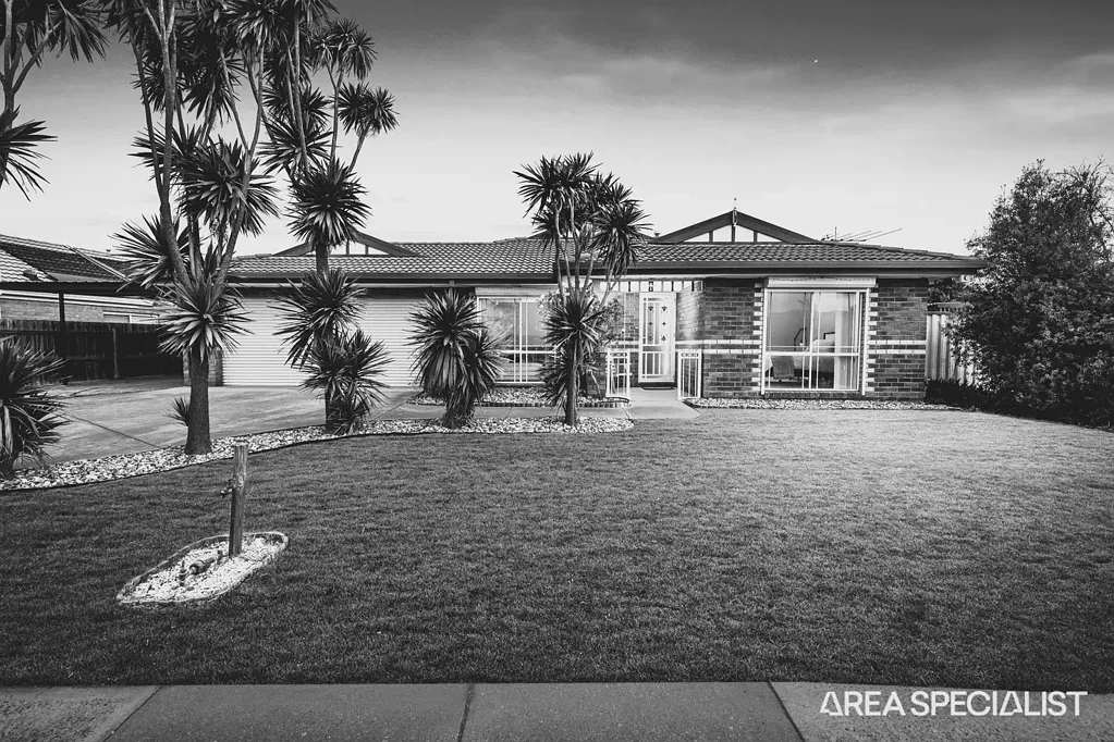 18 Galilee Boulevard, Harkness, VIC 3337