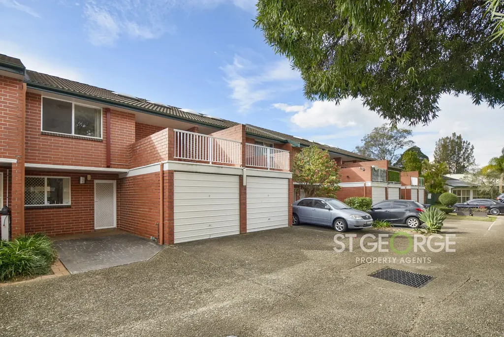 Sylvania Waters 3ਬੈੱਡਰੂਮ Spacious Full Brick Townhouse in a Resort Style Community