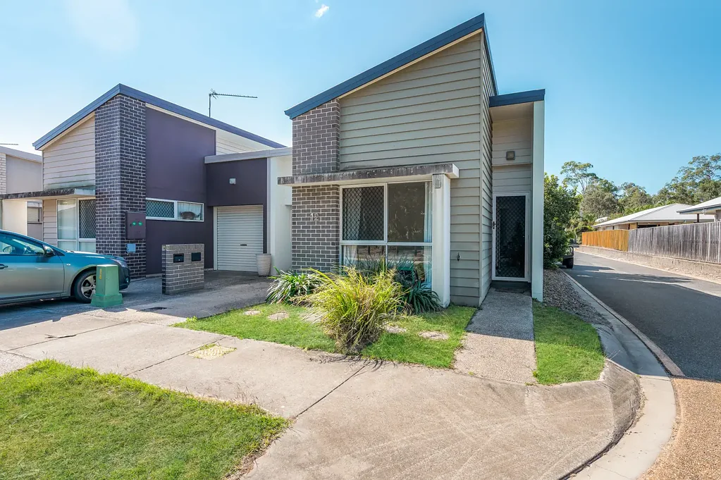 12 Harmony Drive, Clinton, QLD 4680