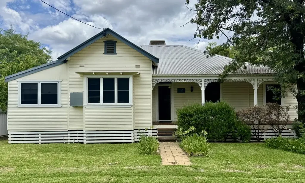 17 Edward Street, Moree, NSW 2400
