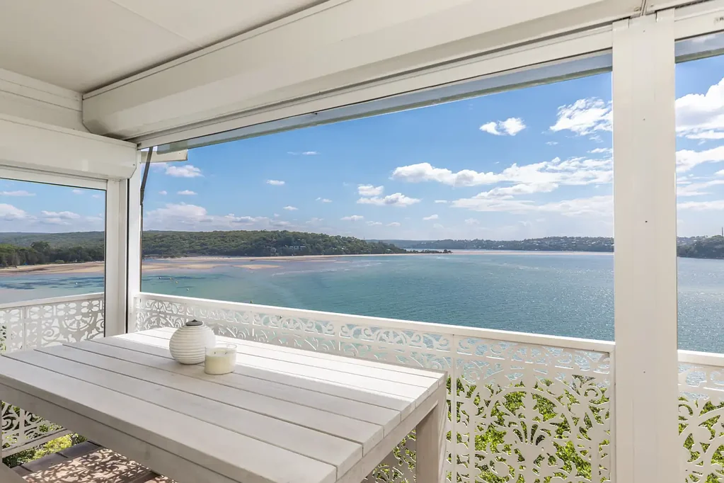 Bundeena 5Zimmer Absolute Waterfront Home with Rainforest Gardens, Panoramic Views & Direct Beach Access