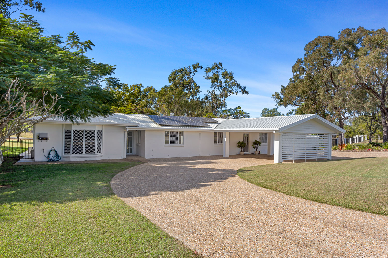 121 EMMERSON DR, GLENLEE QLD 4711, 0 rūma, 0 rūma horoi, House