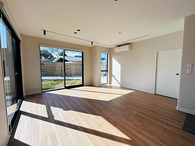 Two Brand new builds in Remuera - Perfect Loca...