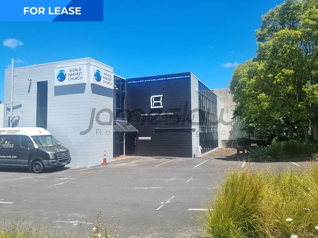Wairau Valley Wairau Valley Roadfront 250m2 Upstairs Office