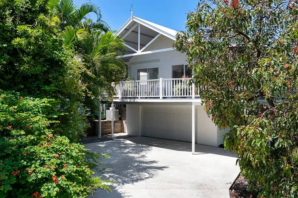30 Driftwood Drive, Castaways Beach, QLD 4567
