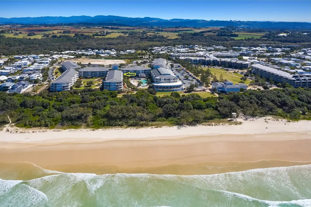 Kingscliff 2 Bedroom Holiday Investment Opportunity – Sunny 2-Bedroom Apartment in Mantra on Salt Beach, Kingscliff