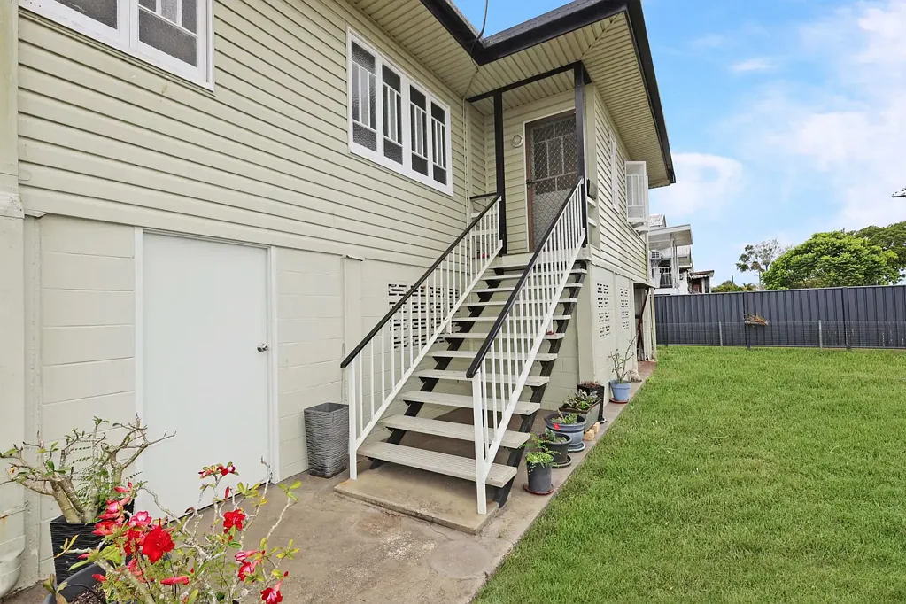 Ingham 3कमरा CHARMING CLASSIC HOME IN HIGHLY DESIRABLE LOCATION