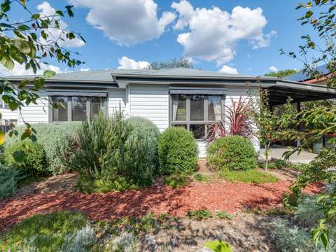 Goulburn 2 Bedroom The Garden is Magic