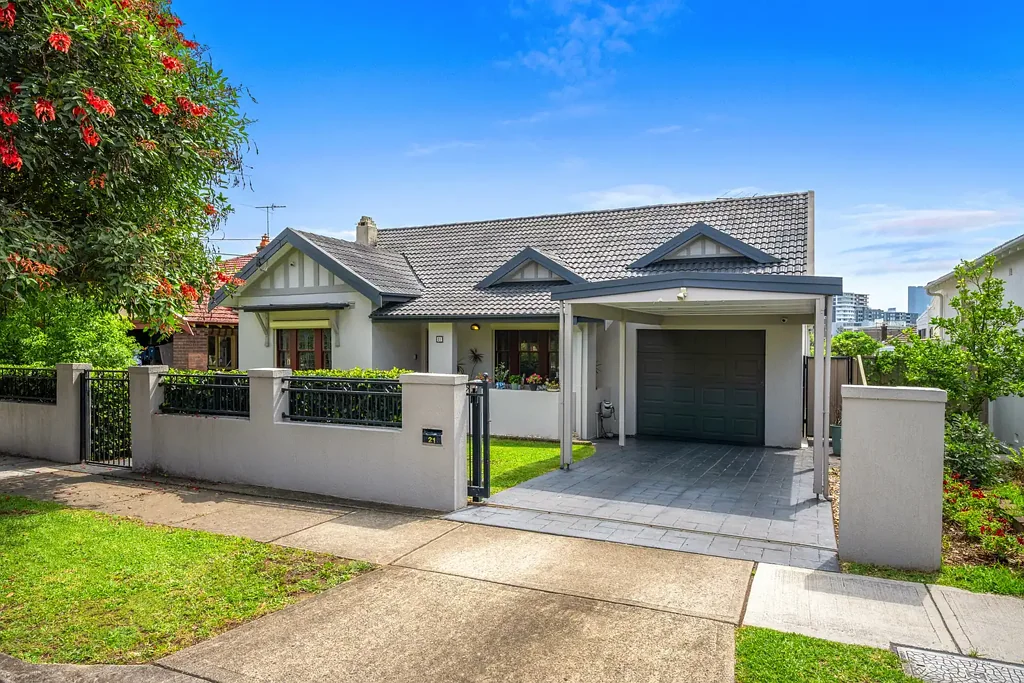 21 Locksley Avenue, Merrylands, NSW 2160