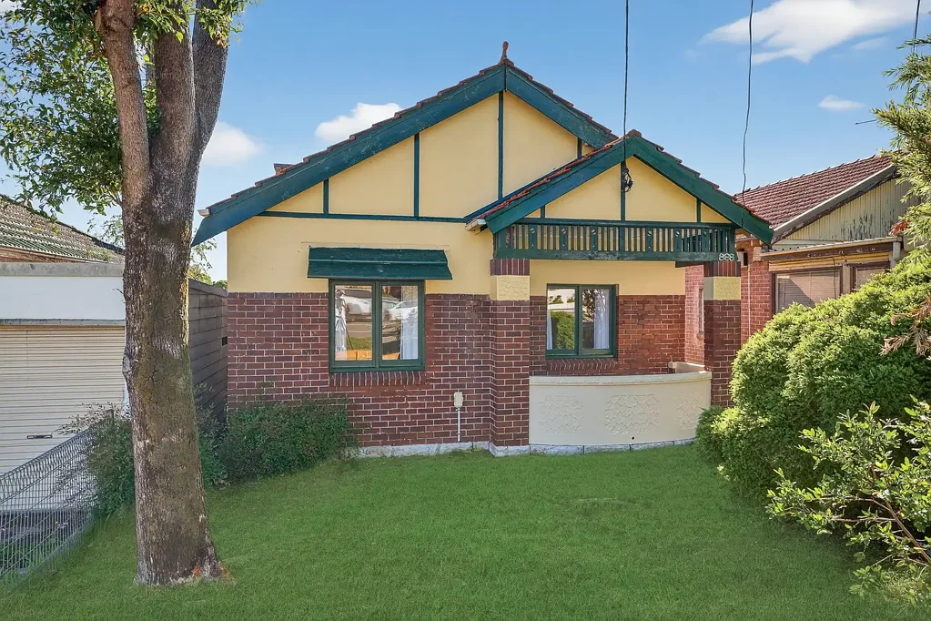 South Hurstville 3ห้องนอน Ideal First Home or Investment