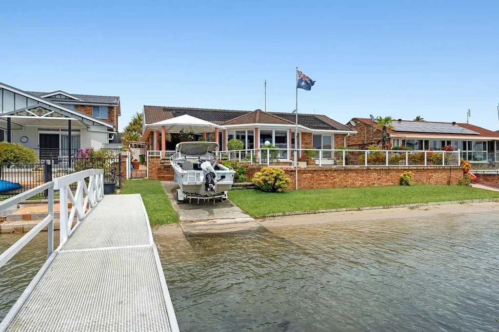 St Huberts Island 3غرفة نوم North Facing Waterfront with Open Water Views