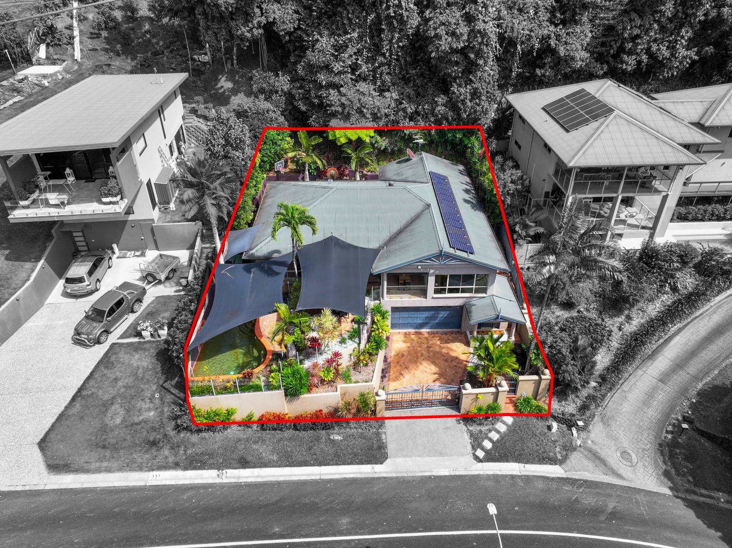 19 OCEANVIEW PL, MOOROOBOOL QLD 4870, 0 chambres, 0 salles de bain, House