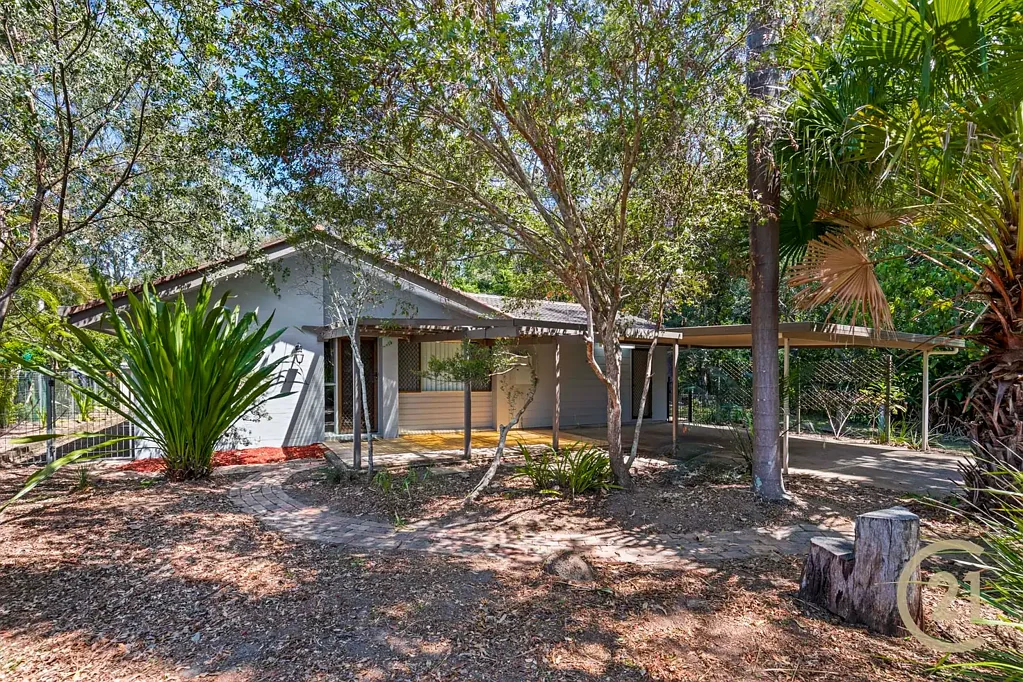 18 Kuringal Drive, Ferny Hills, QLD 4055