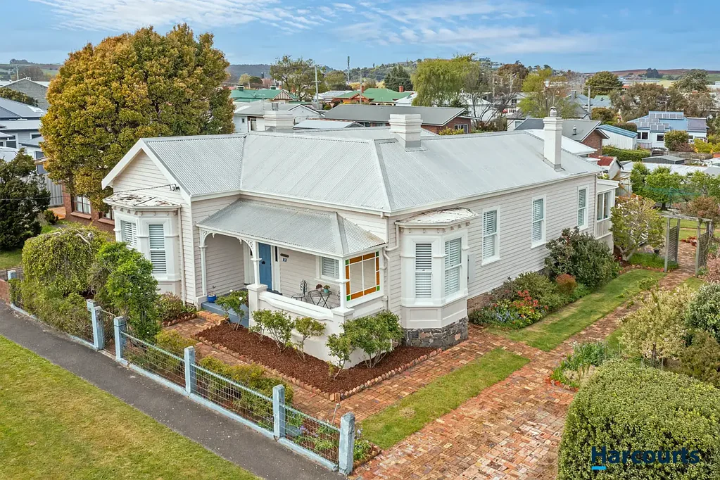 Ulverstone 5Kwarto Stunning home in highly sought location!!