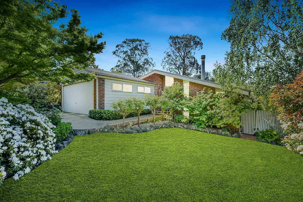33 Carlinga Drive, Vermont, VIC 3133