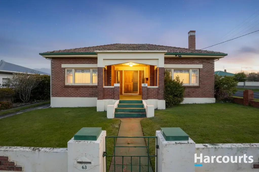 Devonport 3房  Character Home in Prime location with Future Potential