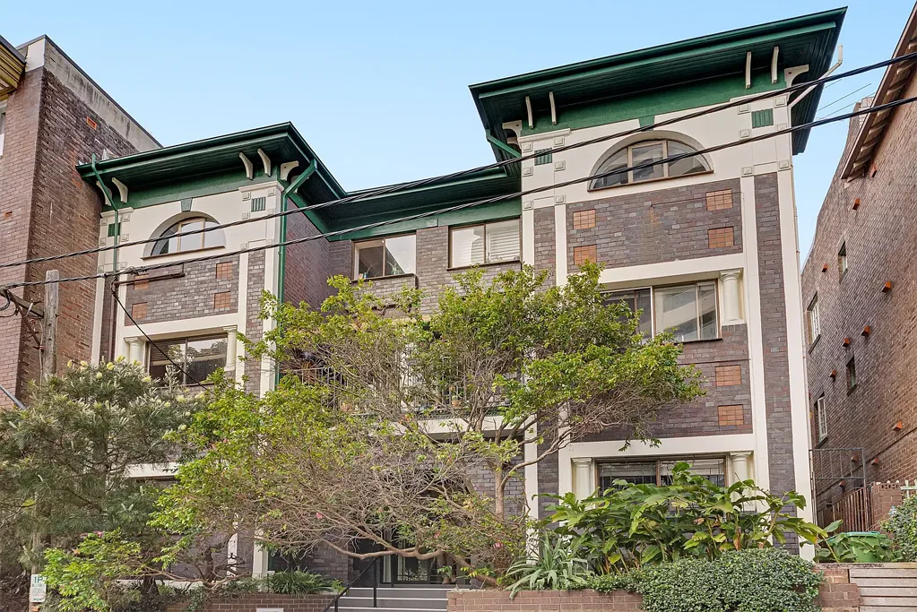 Centrally Located One Bedroom Apartment - Offered Unfurnished