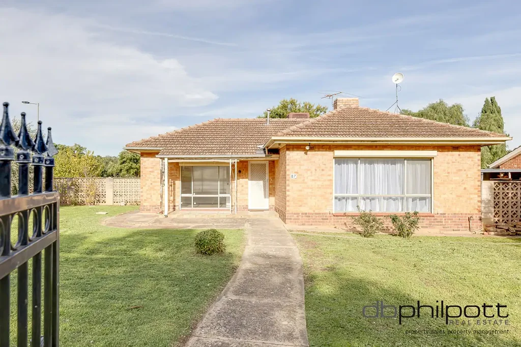 Charming 3-Bedroom Rental House in Elizabeth Vale