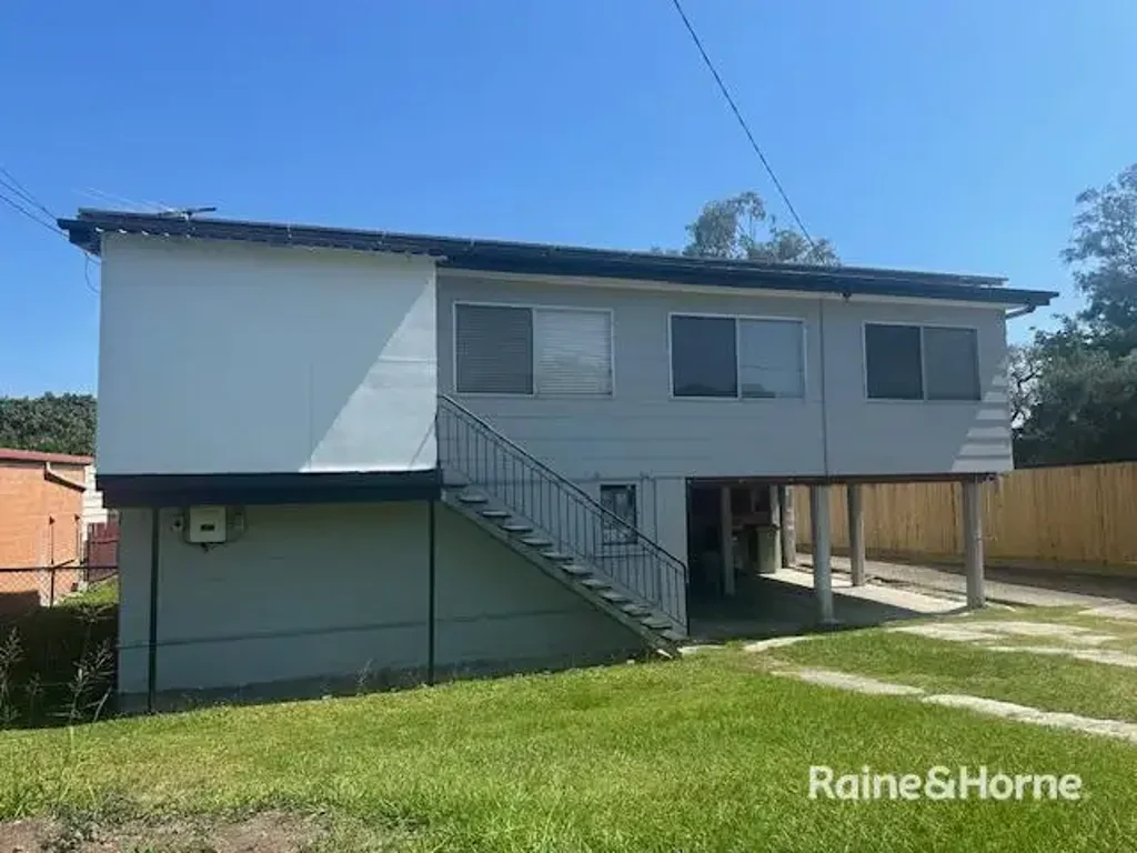 BREAK LEASE - Fully Renovated Spacious 3-Bedroom Home with huge outdoor area.