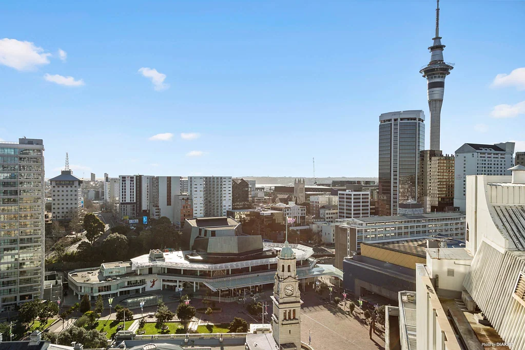 Auckland Central 2房  Must Sell! Location, Views & Bank friendly