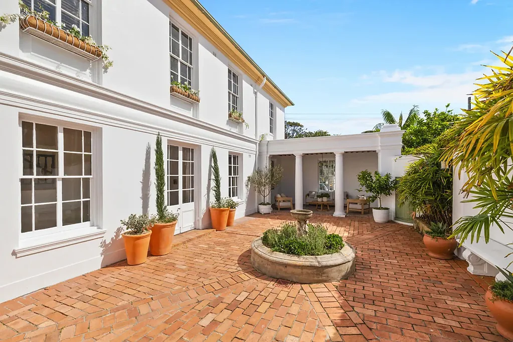 Manly 4कमरा Old world glamour on Eastern Hill