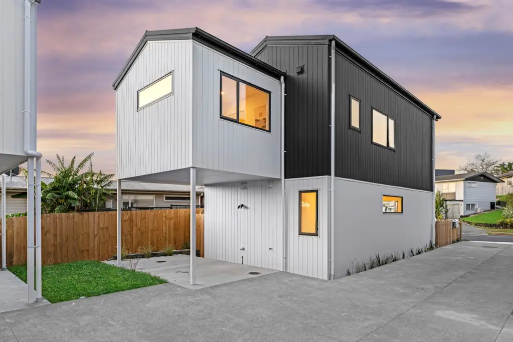 Pakuranga Heights 3房  Stand-Alone! Brand New! Master Build!