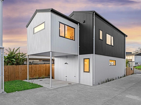 Pakuranga Heights 3房  Stand-Alone! Brand New! Master Build!
