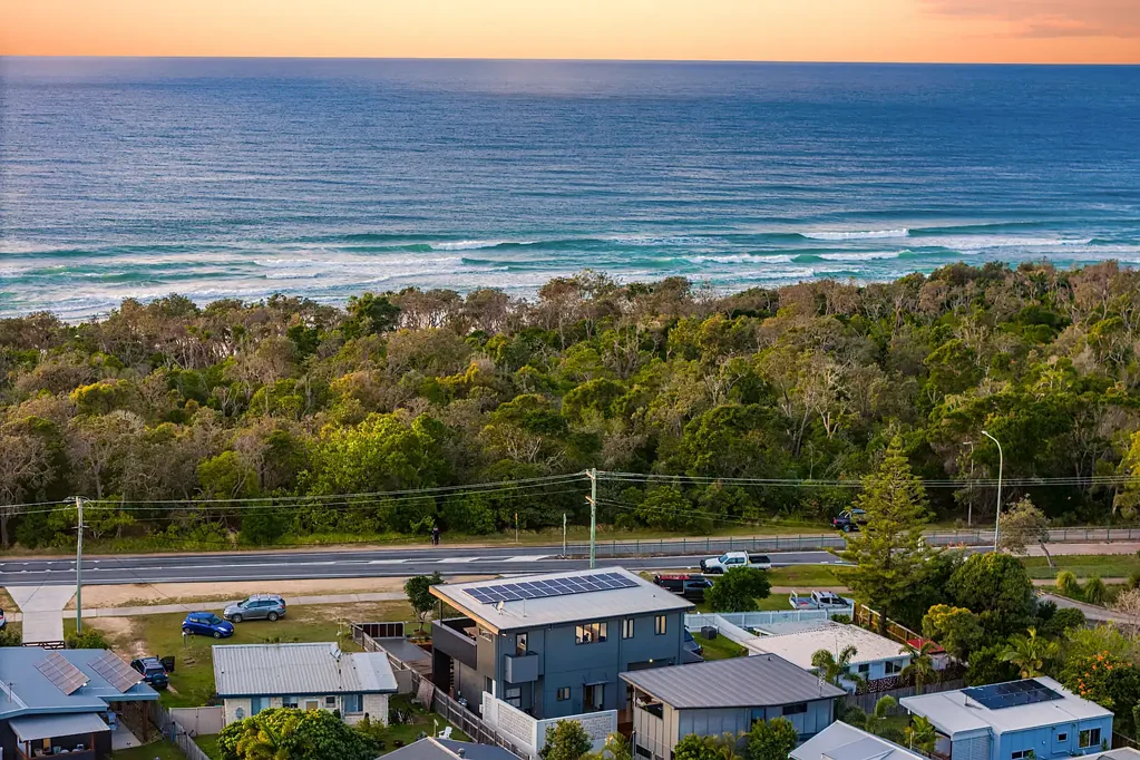 Bogangar 4chambre Cabarita Coastal Masterpiece with Exceptional Space, Style & Flexibility