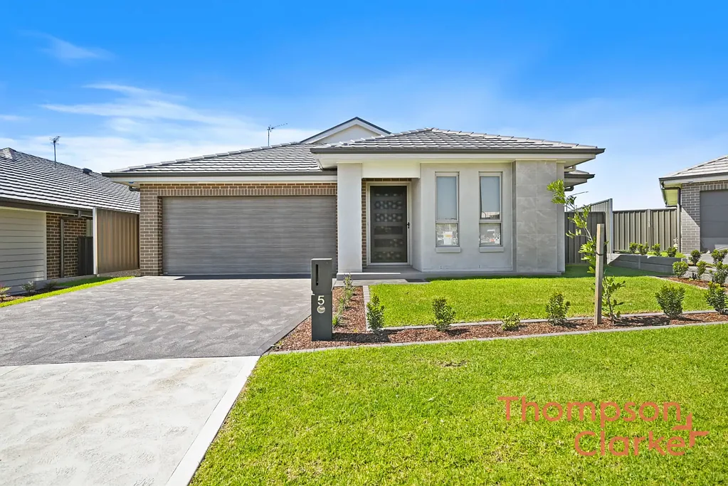 Brand-new luxurious residence!