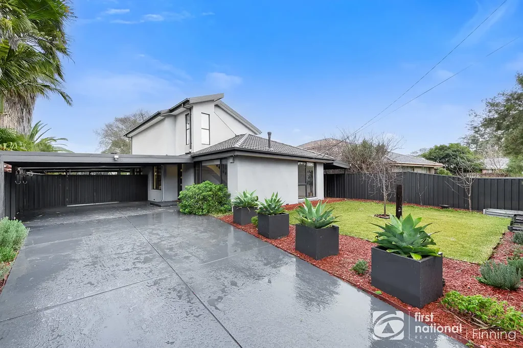 21 James Cook Drive, Cranbourne, VIC 3977