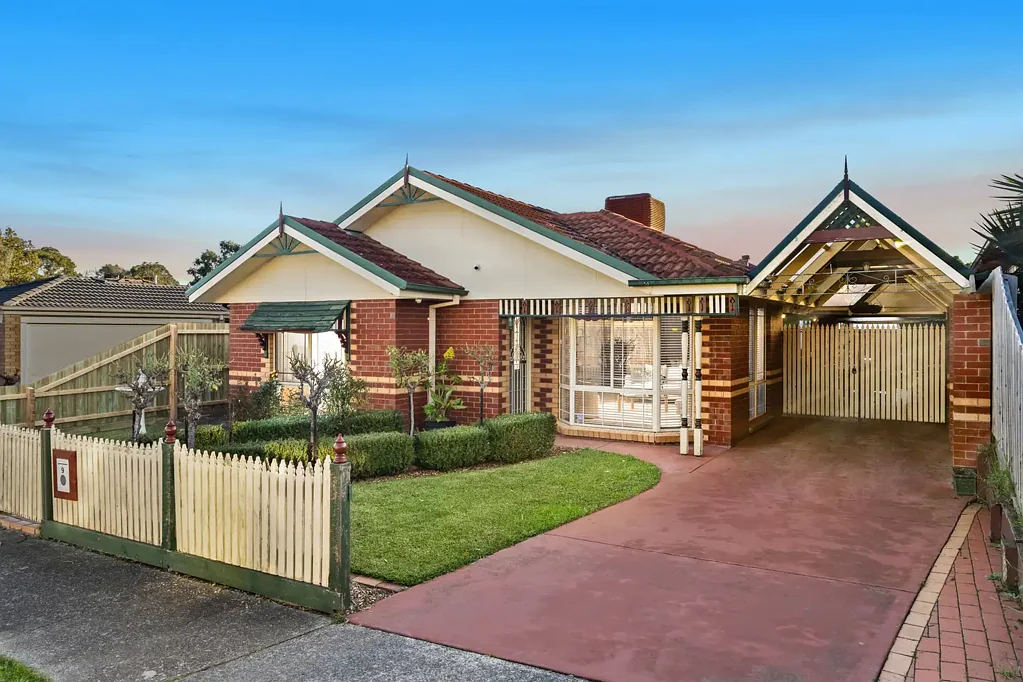 Bayswater 4 Slaapkamer Elegant Family Living with Timeless Character and Exceptional Entertaining