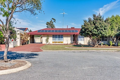 Pinjarra 3Habitaciones Big Block, Big Shed, Big Opportunity