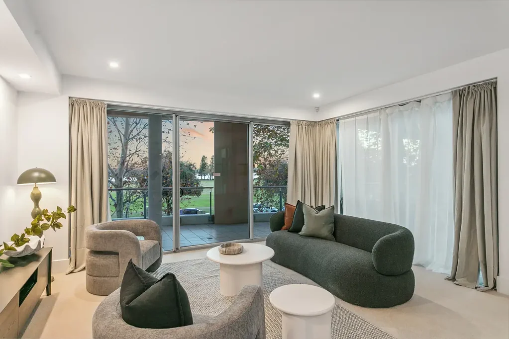 East Perth 2Phòng ngủ Perth's Most Unique All in One Podium-Style Apartment & Commercial Office Space!