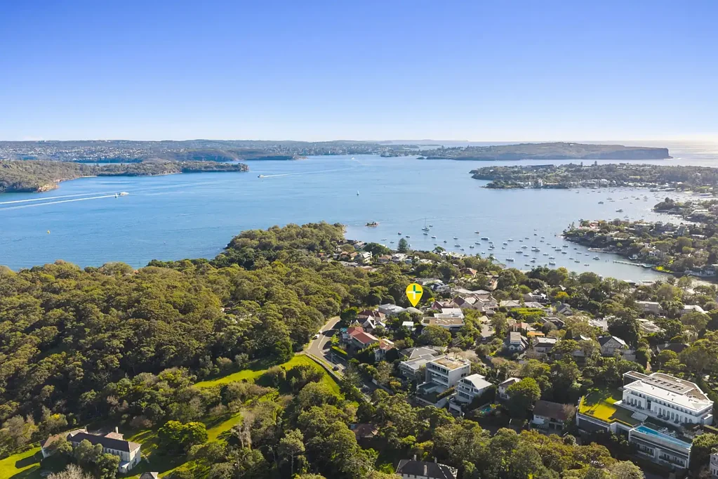 Vaucluse 5房 海港美景 私密庭院 5卧豪宅 北向采光 阳光泳池 社区便利 Prestigious Harbourside Private Family Sanctuary - North-Facing Luxury Living on a Grand Scale Opposite Nielsen Park