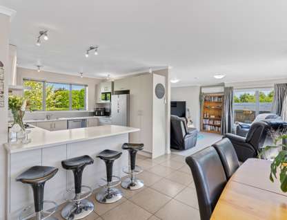 2/50 Henry Hill Road, Taupo, Waikato, 4房, 3浴, 独立屋