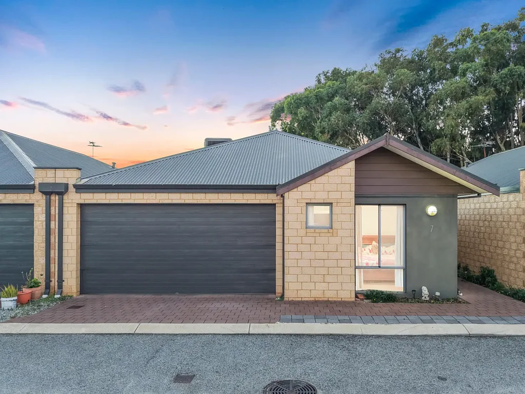 Forrestfield 3 Bedroom MODERN | SECURE | LOW-MAINTENANCE LIVING