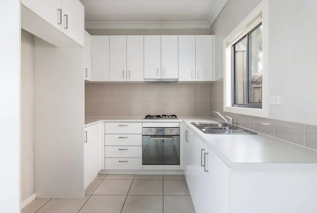 MODERN GRANNY FLAT WITH PRIVATE ENTRANCE