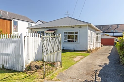 571 Manchester Street, Saint Albans