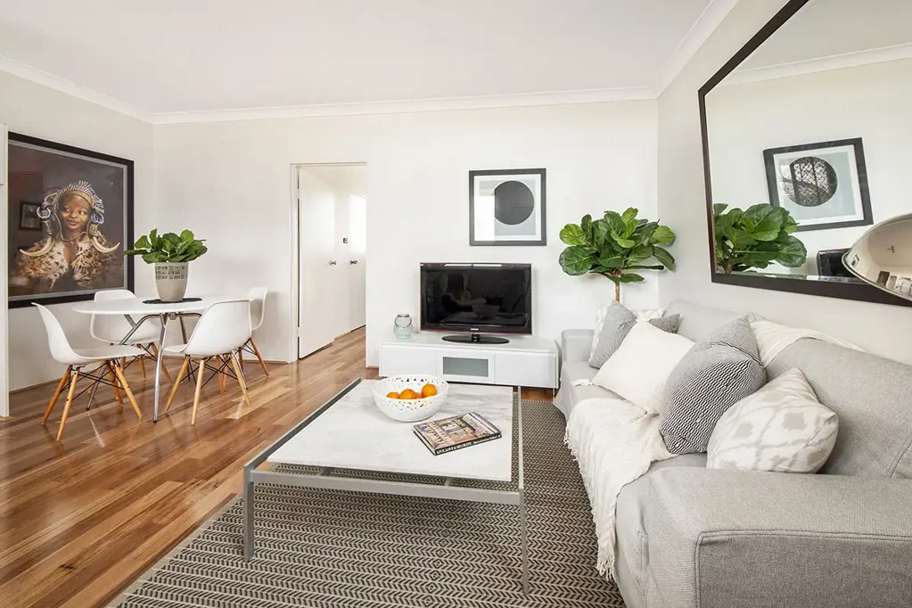 Modern Apartment with Views