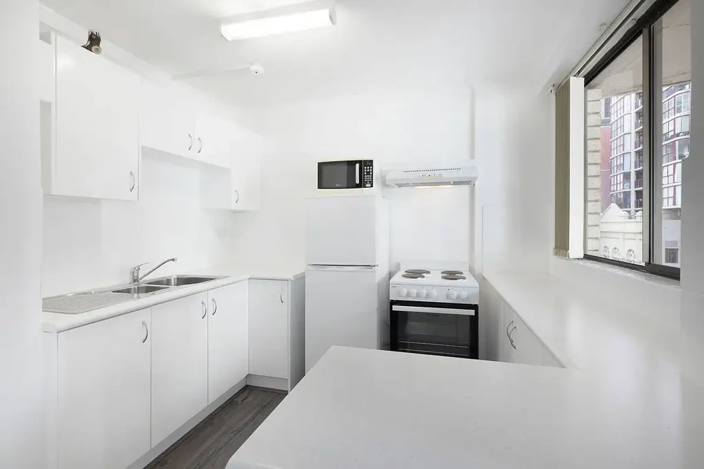 One Bedroom Apartment in Prime Locale | Furnished