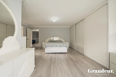 11 Bo Tree Place, Prestons, NSW 2170, 5 રૂમ, 2 બાથરૂમ, House