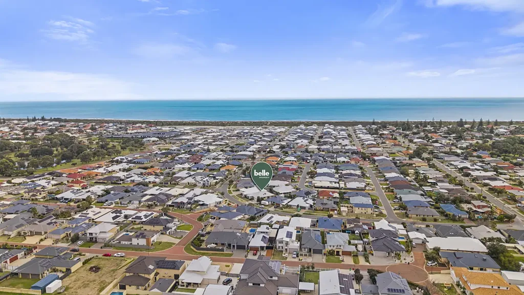 Singleton 5Moenga Where coastal dreams meet family living.