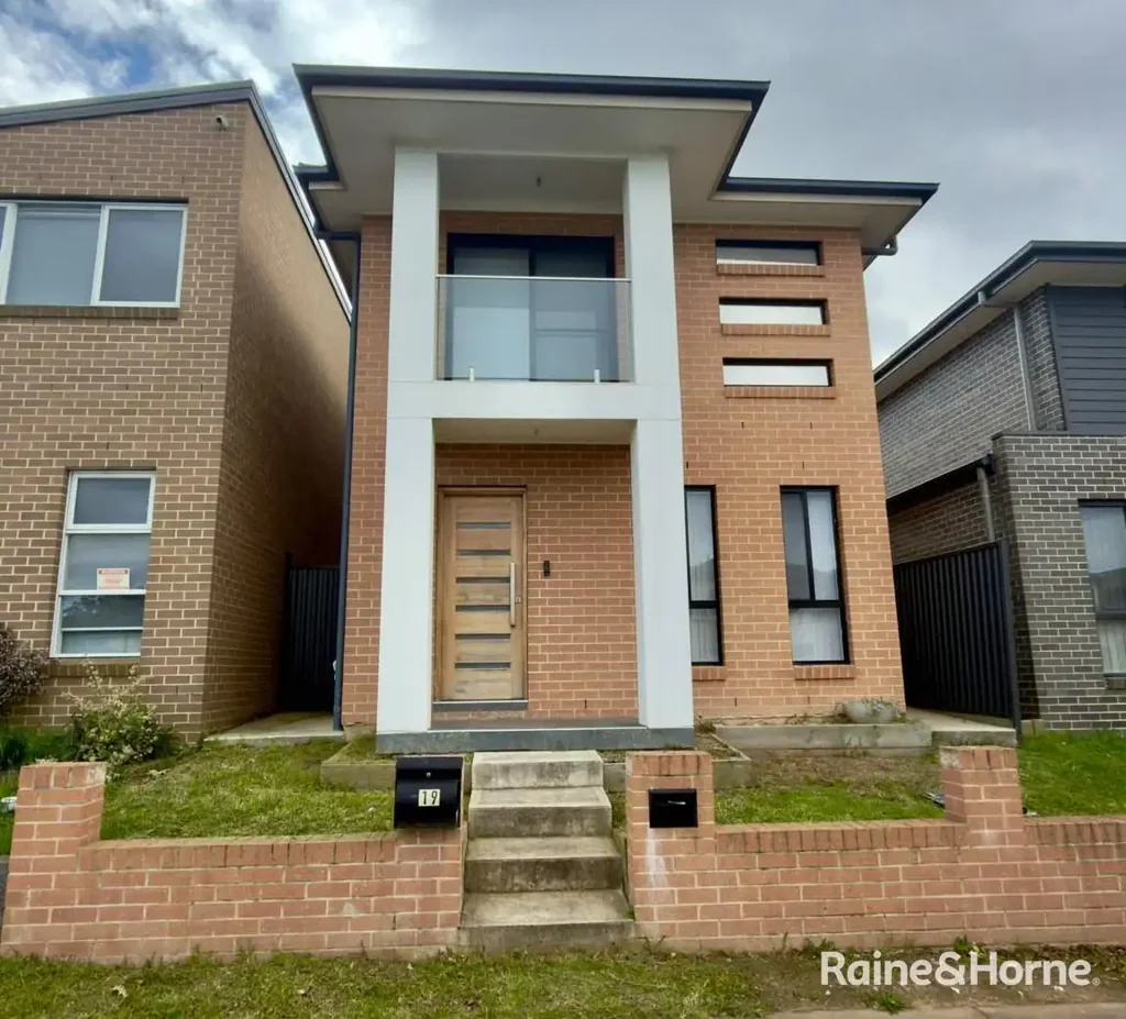 FOUR BEDROOM FAMILY HOME IN PRIME LOCATION!