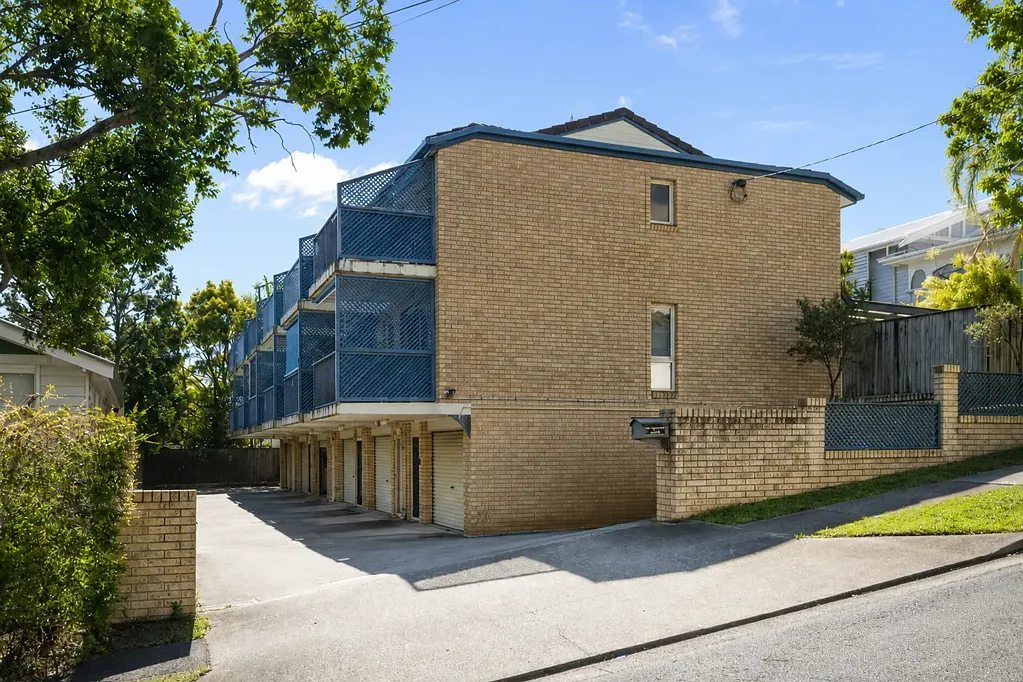 Coorparoo 2房 Coorparoo 精品生活，坐拥高层城市景观 Boutique Coorparoo Living with an Elevated City Outlook