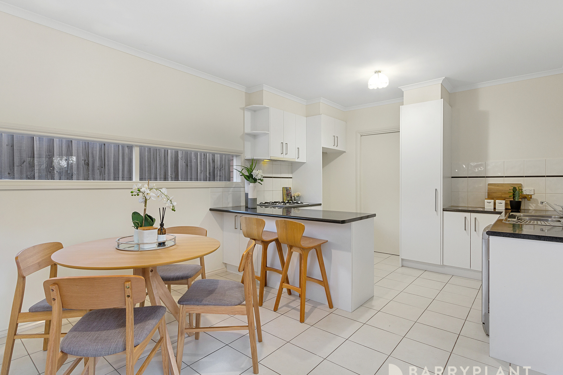 UNIT 1 4 MYRTLE ST, BAYSWATER VIC 3153, 0 침실, 0 욕실, Townhouse