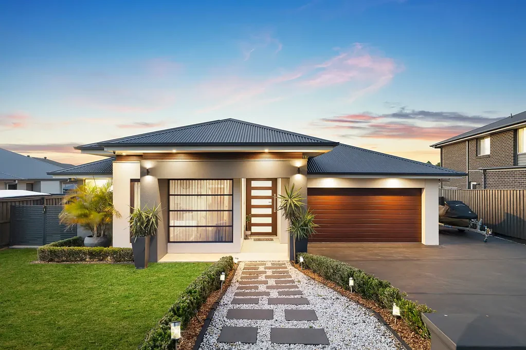 31 Pinchtail Street, Chisholm, NSW 2322